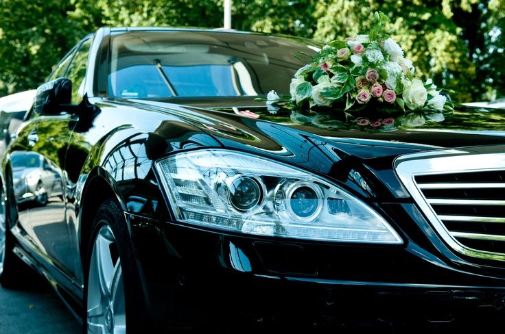 A Premium Chauffeur Experience for Every Ceremony