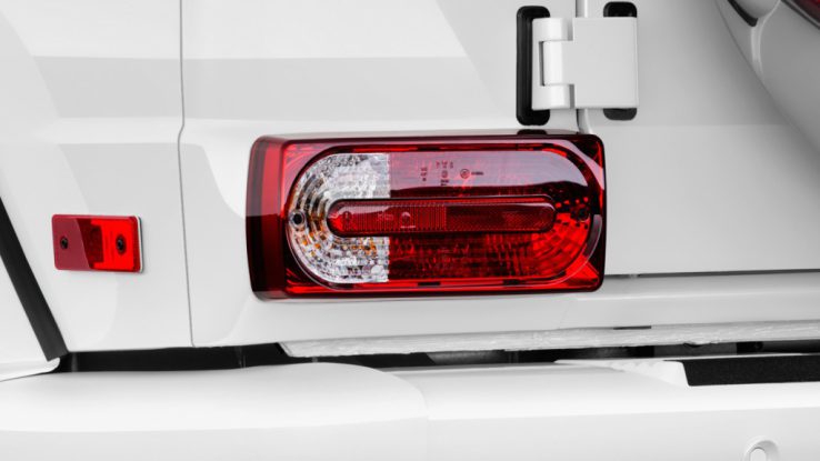 2016-mercedes-benz-g-class-4matic-4-door-g550-tail-light_100572512_l